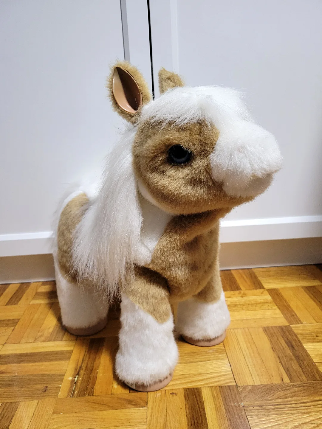 FurReal Friends - Baby Butterscotch My Magical Show Pony thumbnail