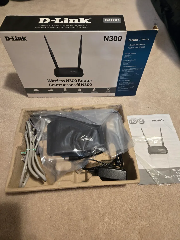 D-Link N300 Wireless Router DIR-605L thumbnail