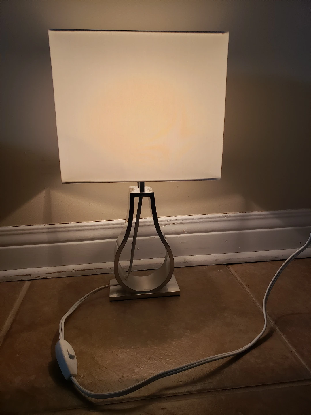 Ikea  Designer Metal Base Table Lamp with White Shade - photo 2