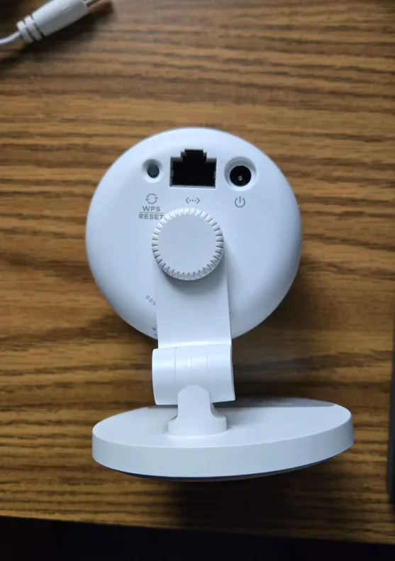 Alarm.com 1080p Indoor Wi-Fi Video Camera ADC-V522IR image indicator(2)