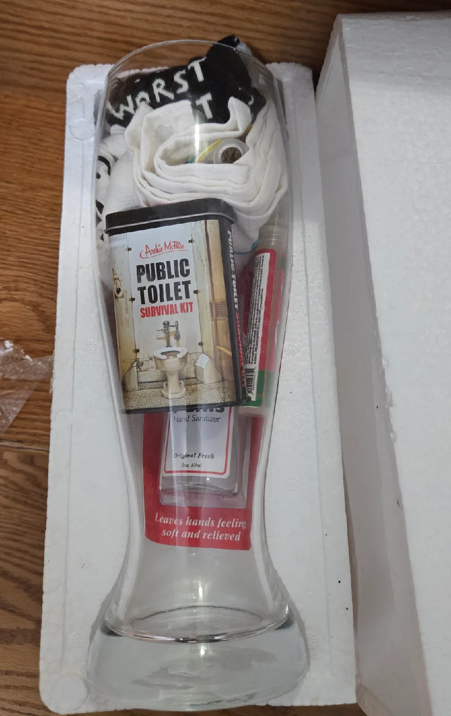 Greenedition XL Beer Glass with Public Toilet Survival Kit image indicator(3)