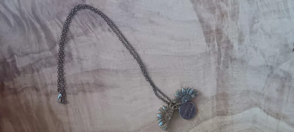 Sunflower Necklace - "You are my sunshine" image indicator(2)