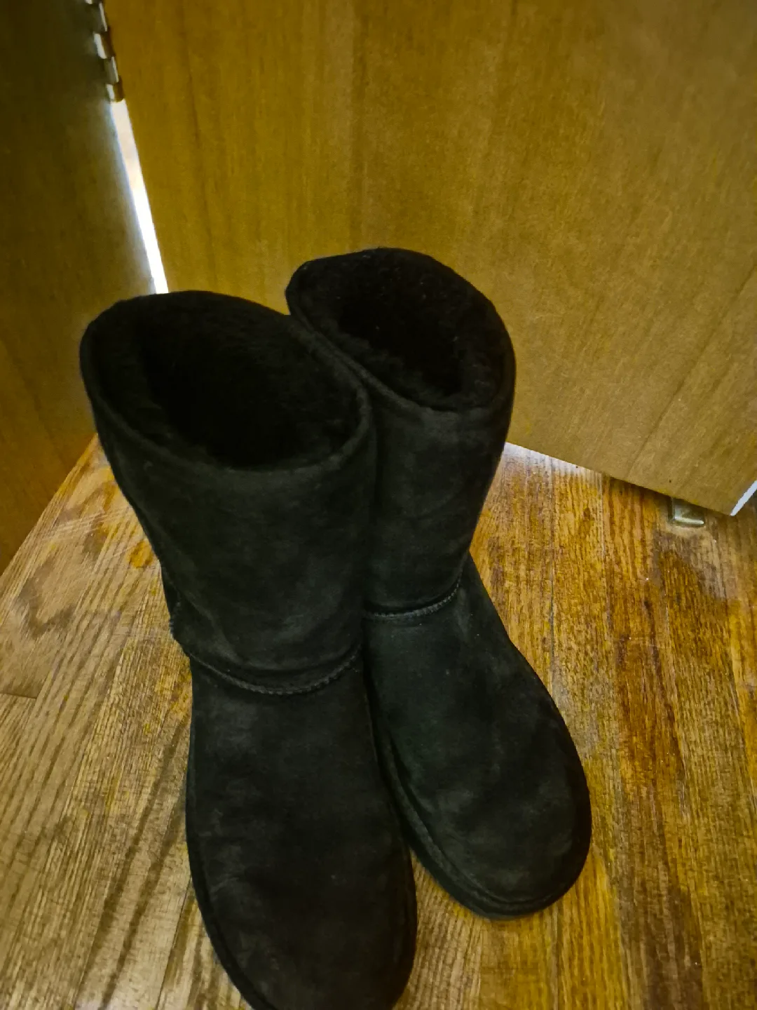 UGG Classic Short Black Boots thumbnail
