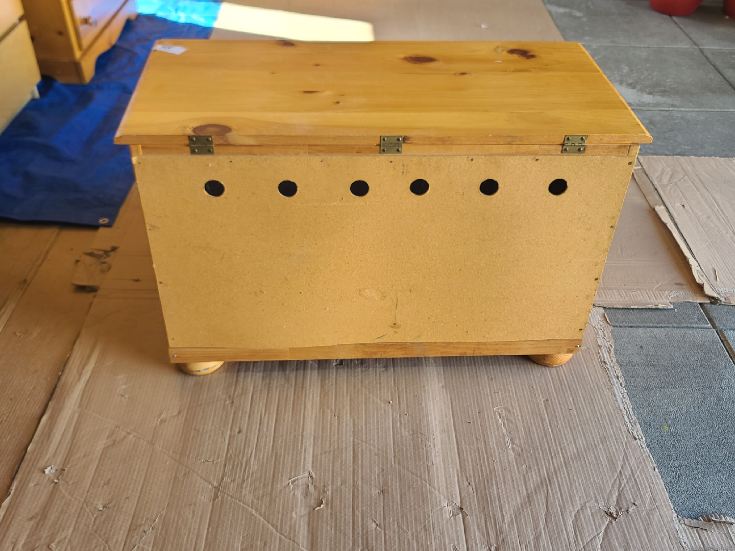 PINE STORAGE TRUNK WITH DRAWER - photo 4