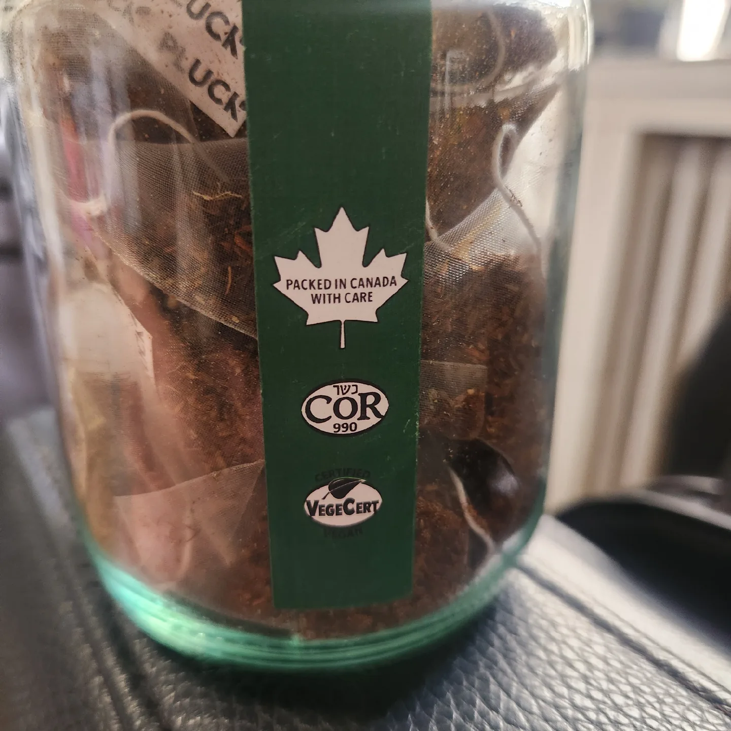 Pluck Gingerbread Spice Rooibos Tea image indicator(2)