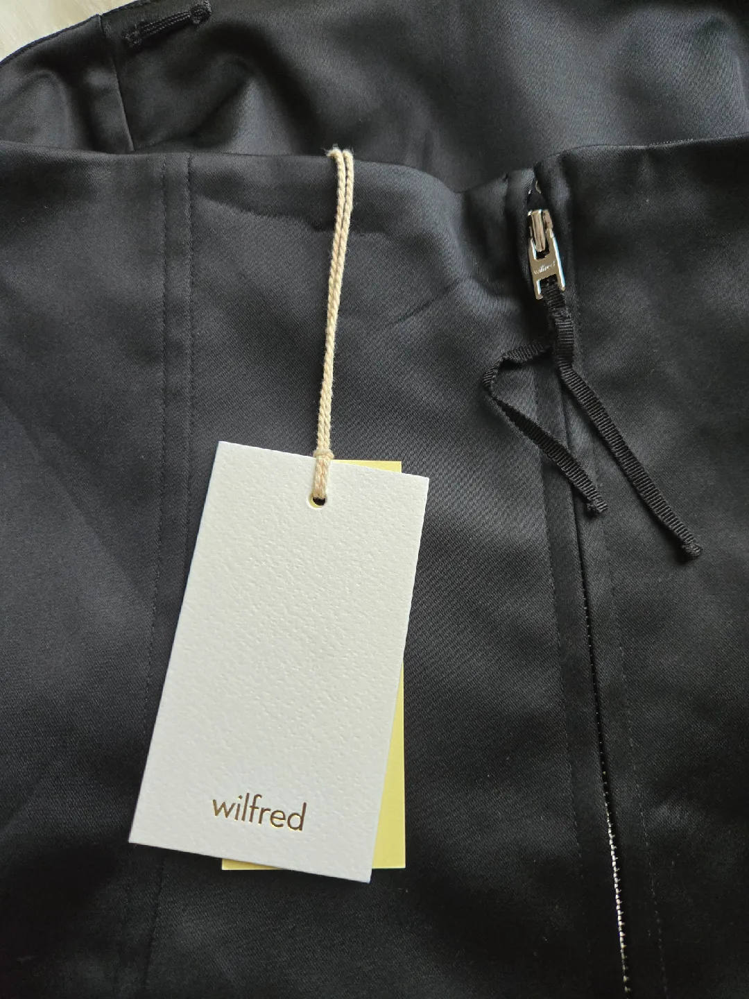 Wilfred Black Strapless Dress - Black, Size 4 image indicator(3)