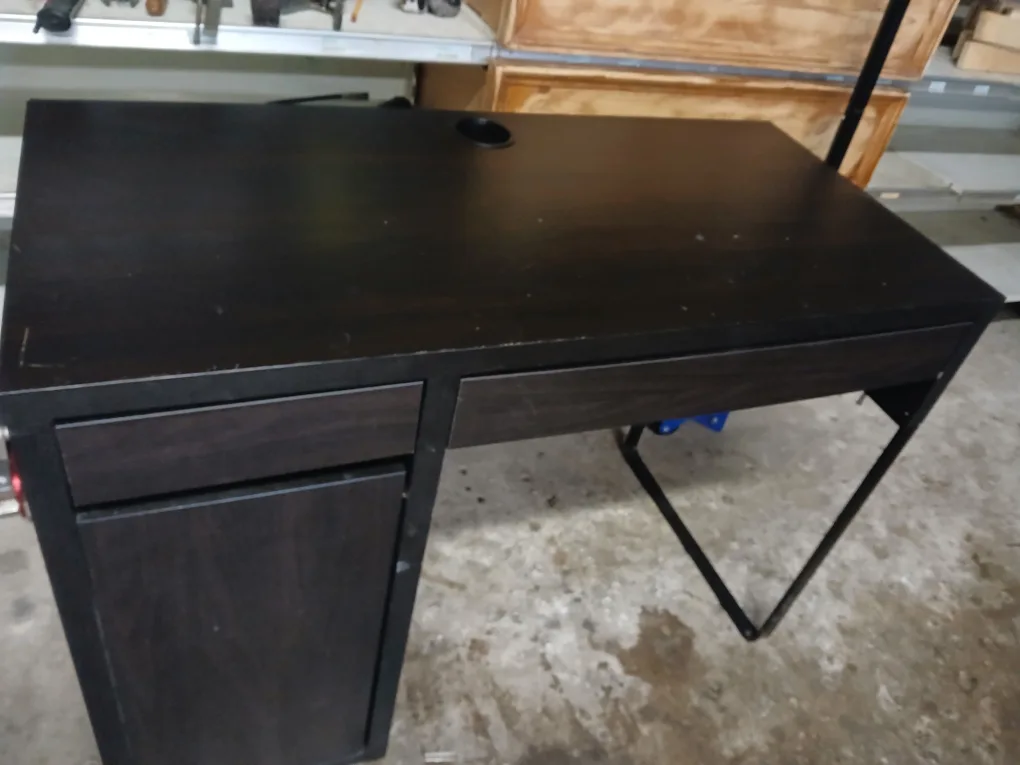 desk thumbnail