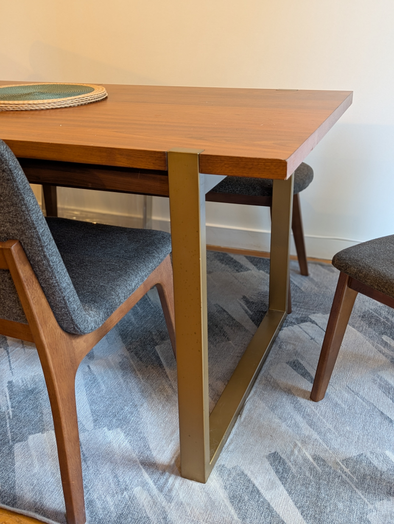 expandable solid wood dining table, seats 6-8 - photo 5