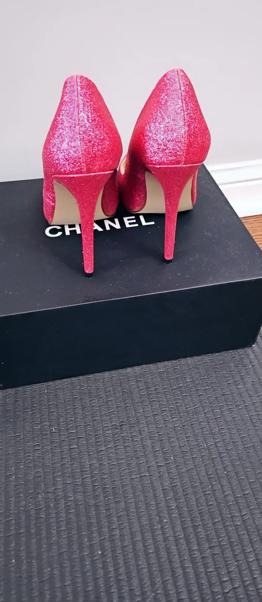 Pink Glitter Heels - Size 6 image indicator(2)