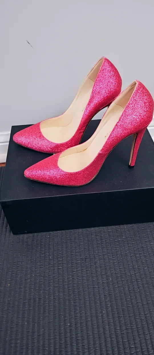 Pink Glitter Heels - Size 6 image indicator(3)