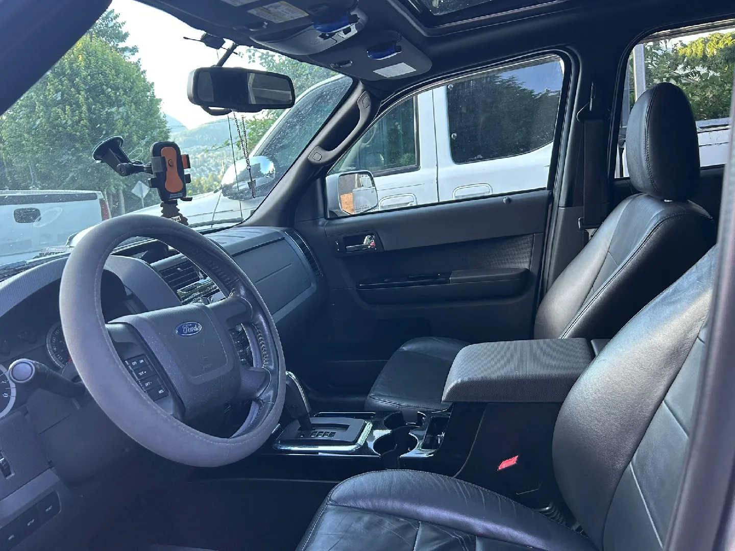 2011 Ford Escape image indicator(10)