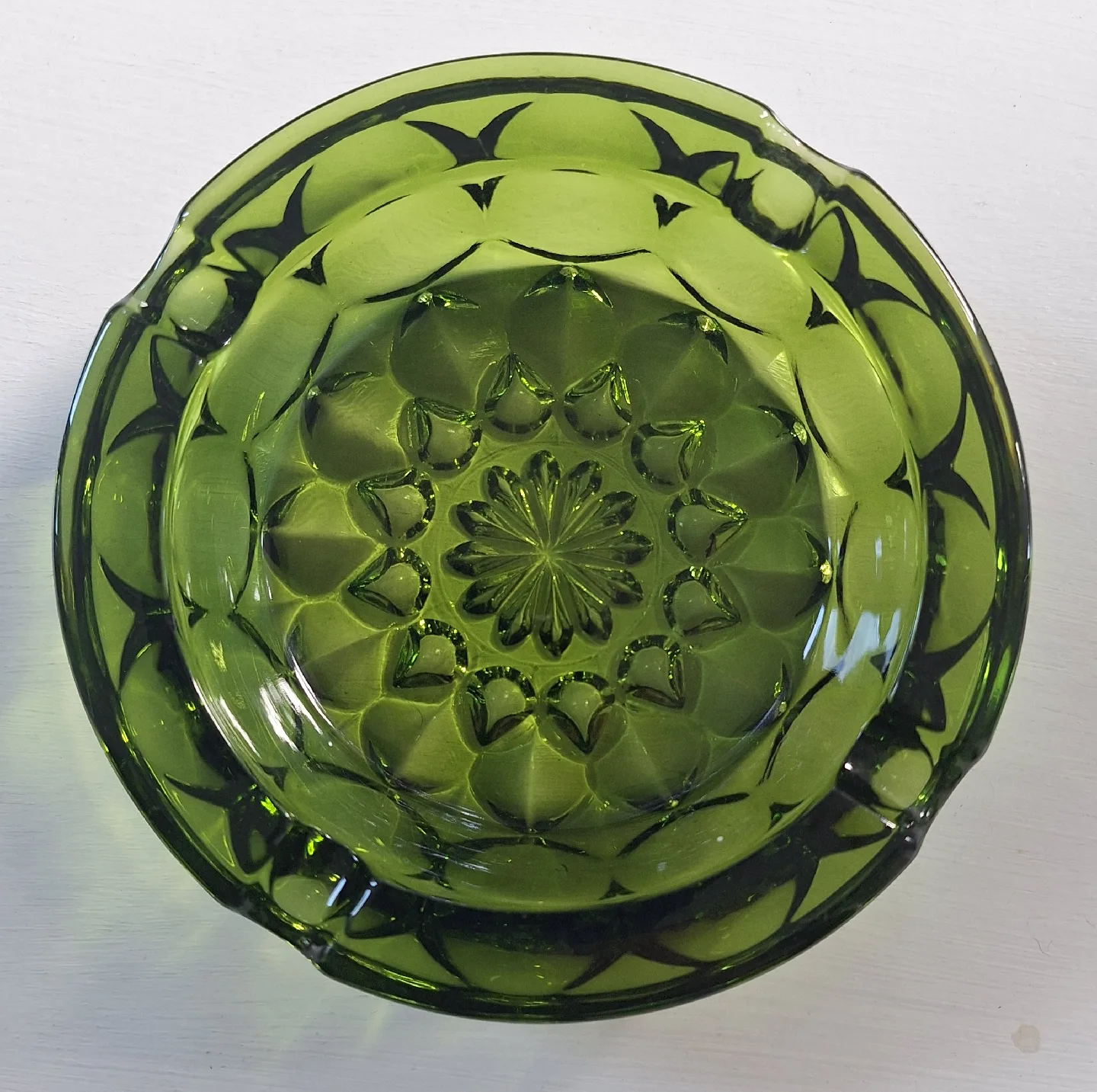 Vintage Anchor Hocking  Green Glass Ashtray image indicator(2)