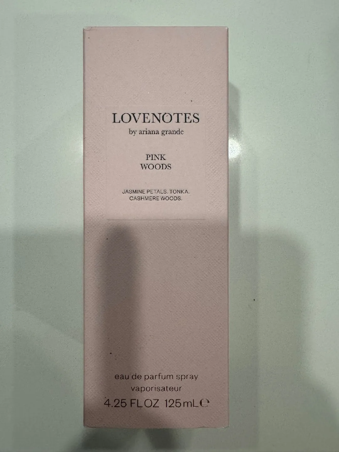 New Ariana Grande, Burberry, Hermès, YSL Perfume image indicator(5)