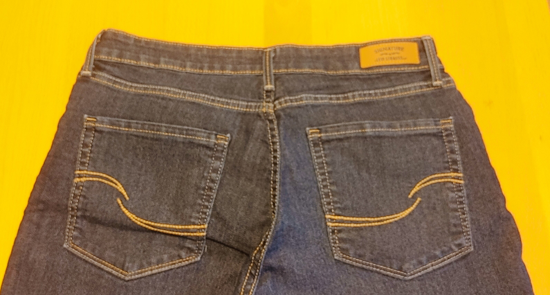 Signature Levi Strauss & Co. Jeans - photo 2