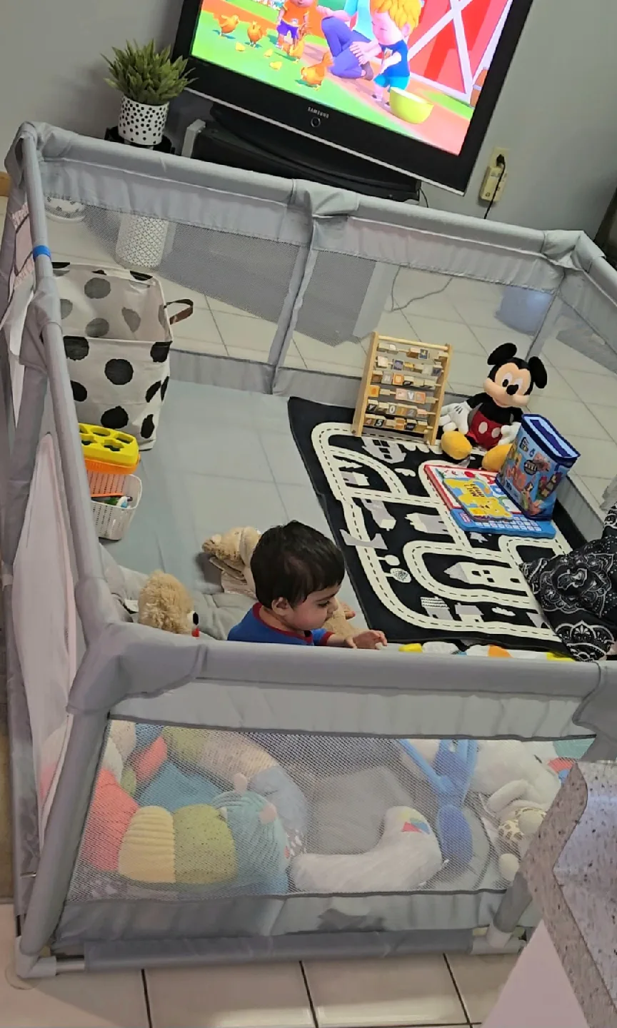 Large Baby Playpen / Play Yard – Excellent Condition thumbnail
