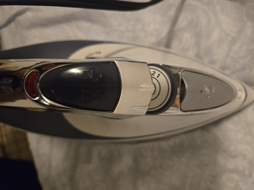 Black+Decker Iron