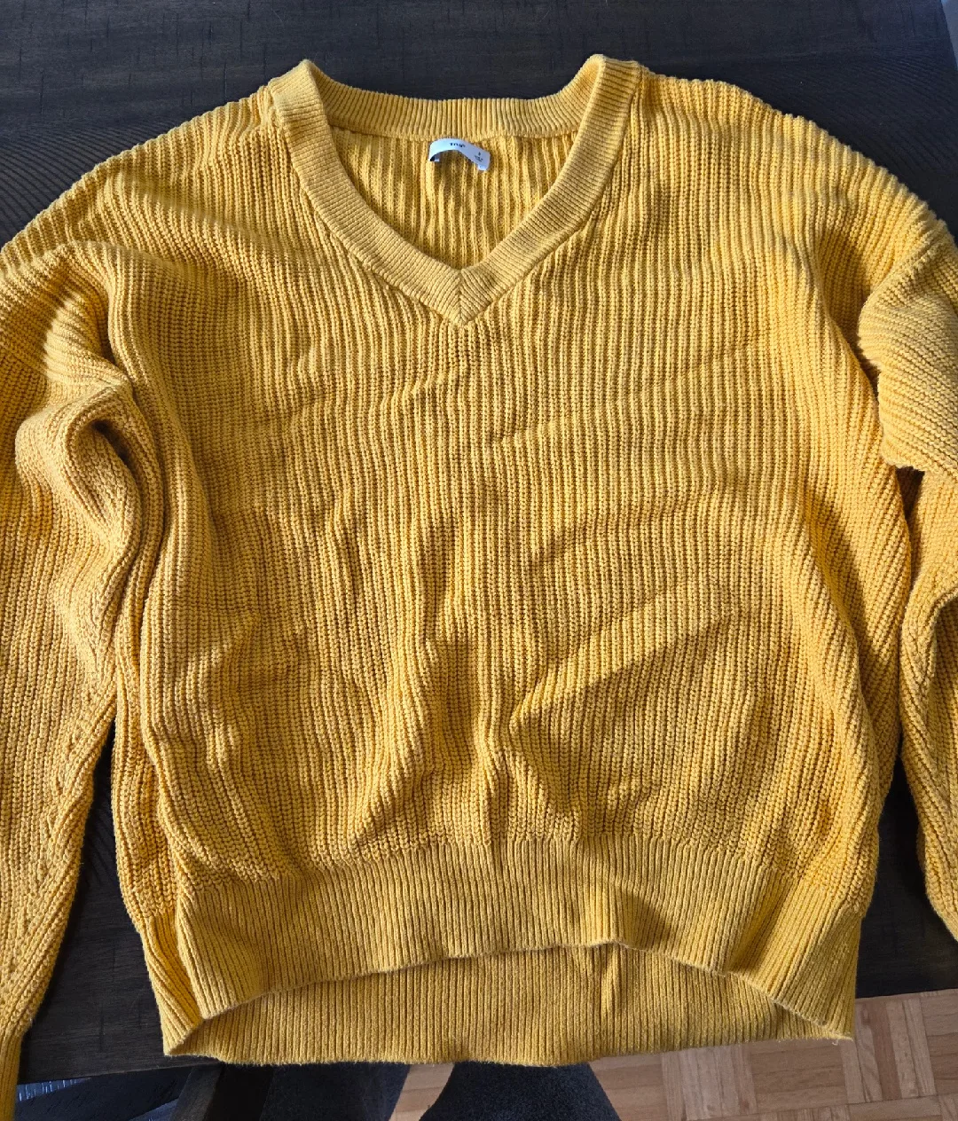 TNA Yellow V-Neck Sweater - Size Small 🥕 image indicator(2)