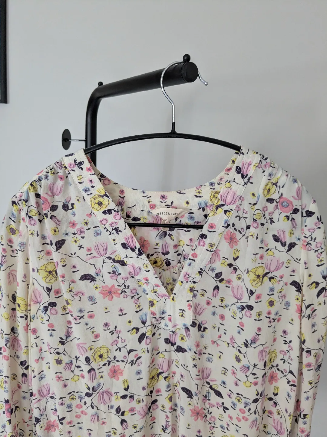 Rebecca Taylor Floral Silk Blouse - Like NEW image indicator(2)