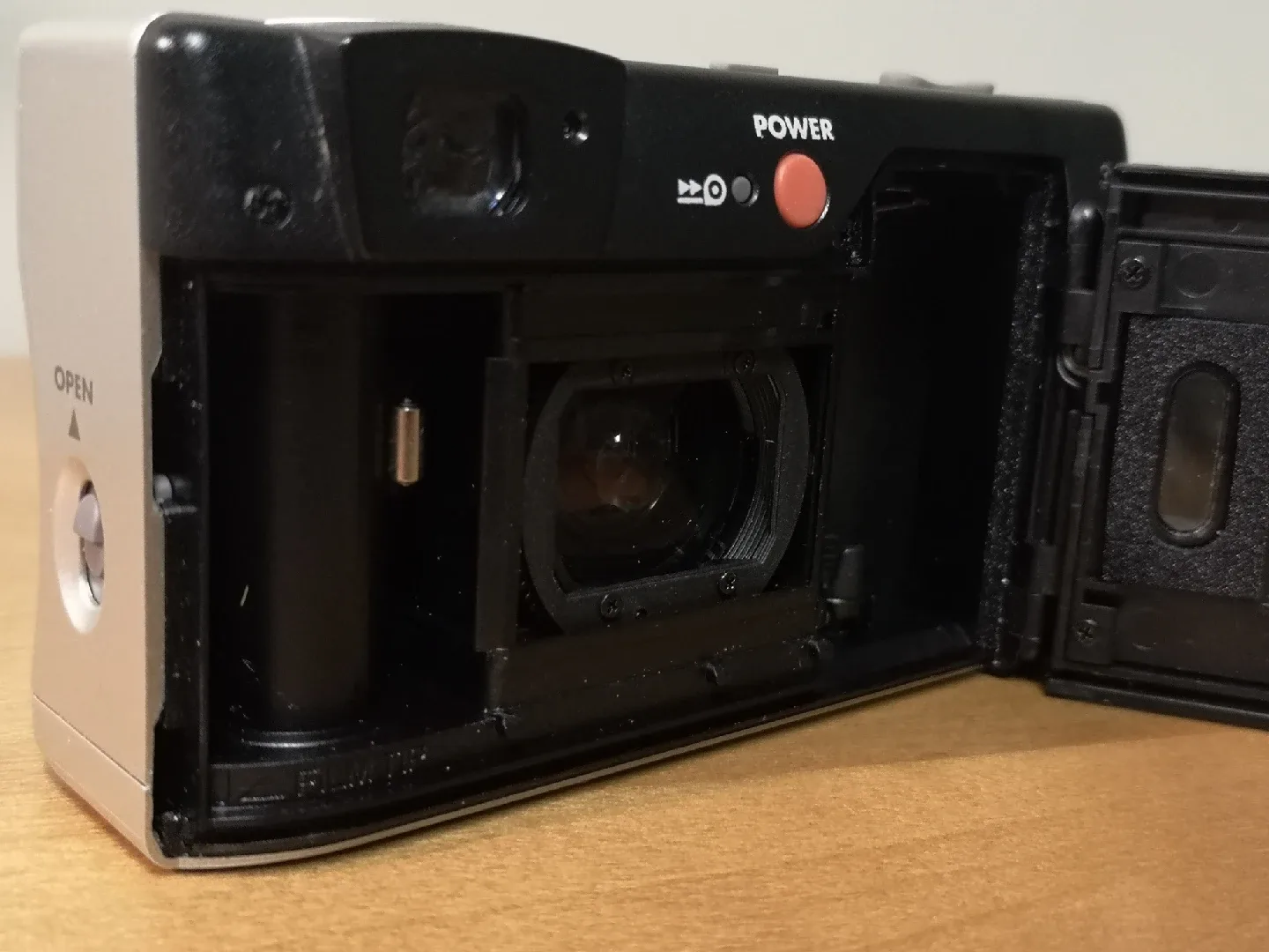 Konica Z-up 80e ~ Analog Film Camera image indicator(6)
