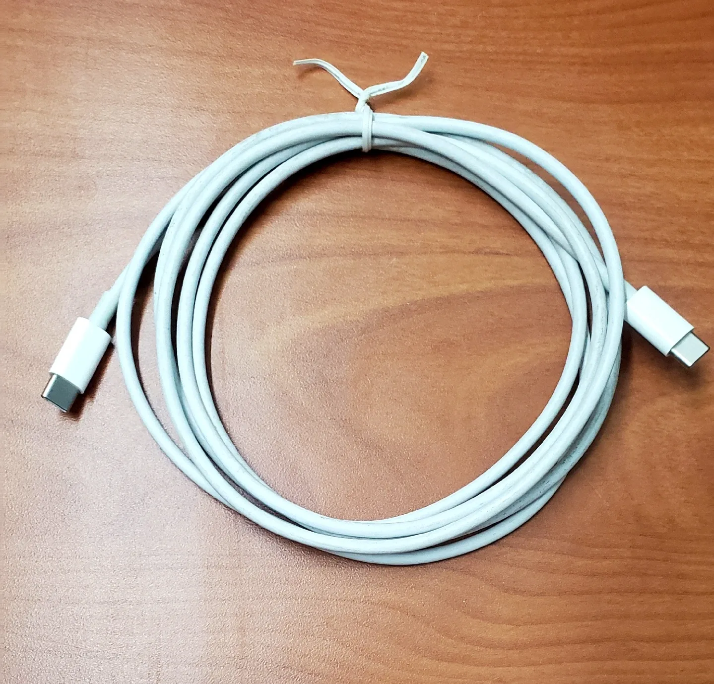 Apple 61W USB-C Power Adapter w/6ft Cable image indicator(2)