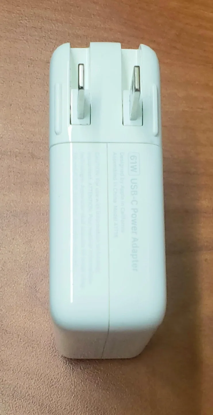 Apple 61W USB-C Power Adapter w/6ft Cable image indicator(4)