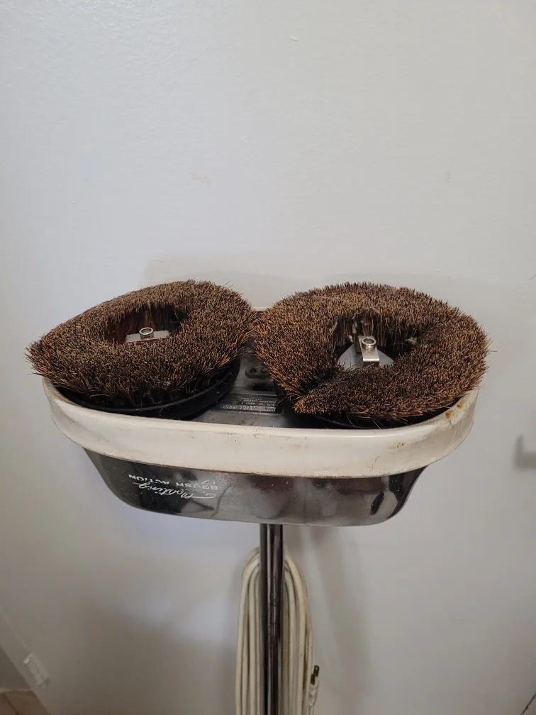 🥕  Vintage GE Electric Floor Polisher image indicator(2)