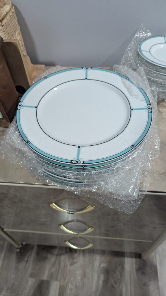 Dinnerware Set - photo 3