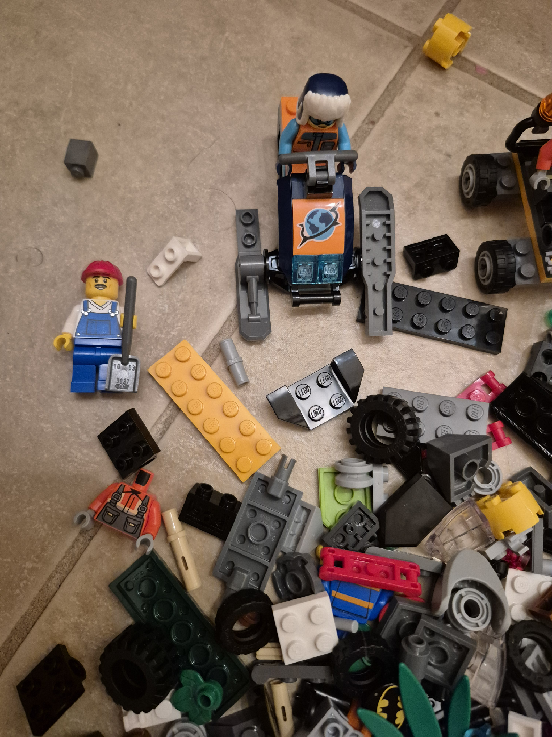 Mixed LEGO Pieces - photo 5