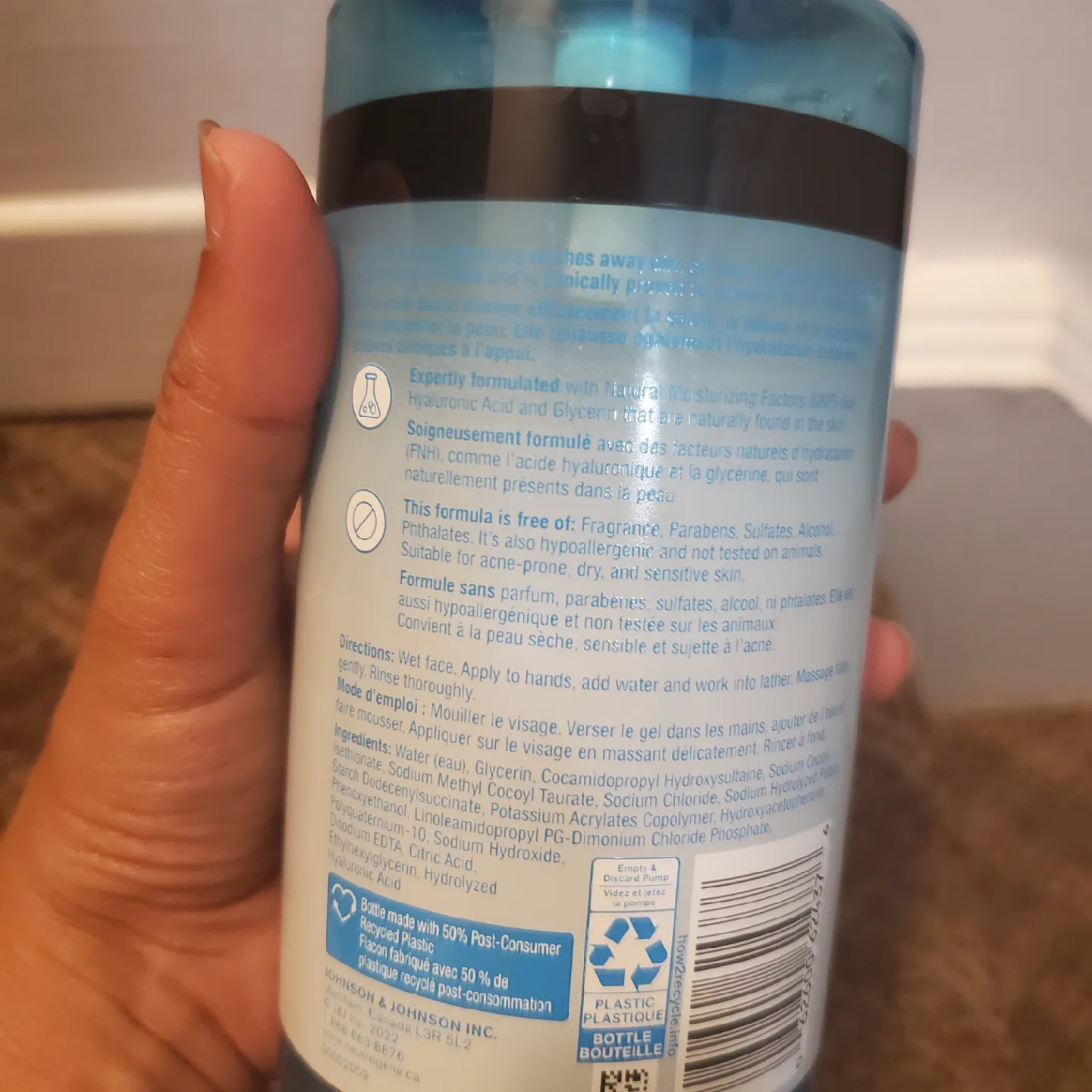 Neutrogena Hydro Boost hydrating Gel Cleanser image indicator(2)