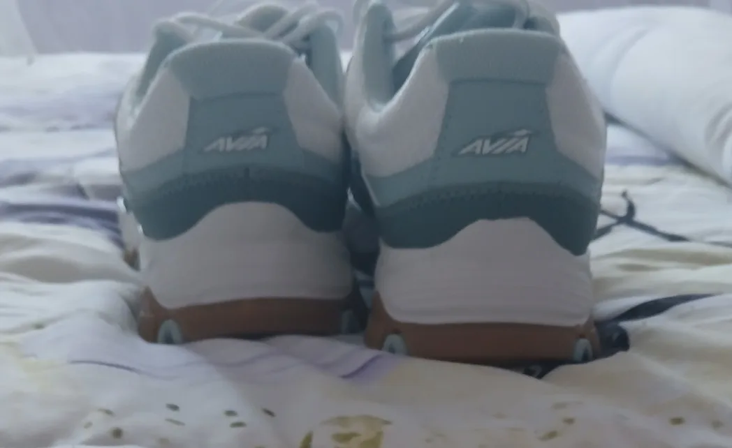 Avia Women's Athletic Shoes, Size 8 image indicator(2)