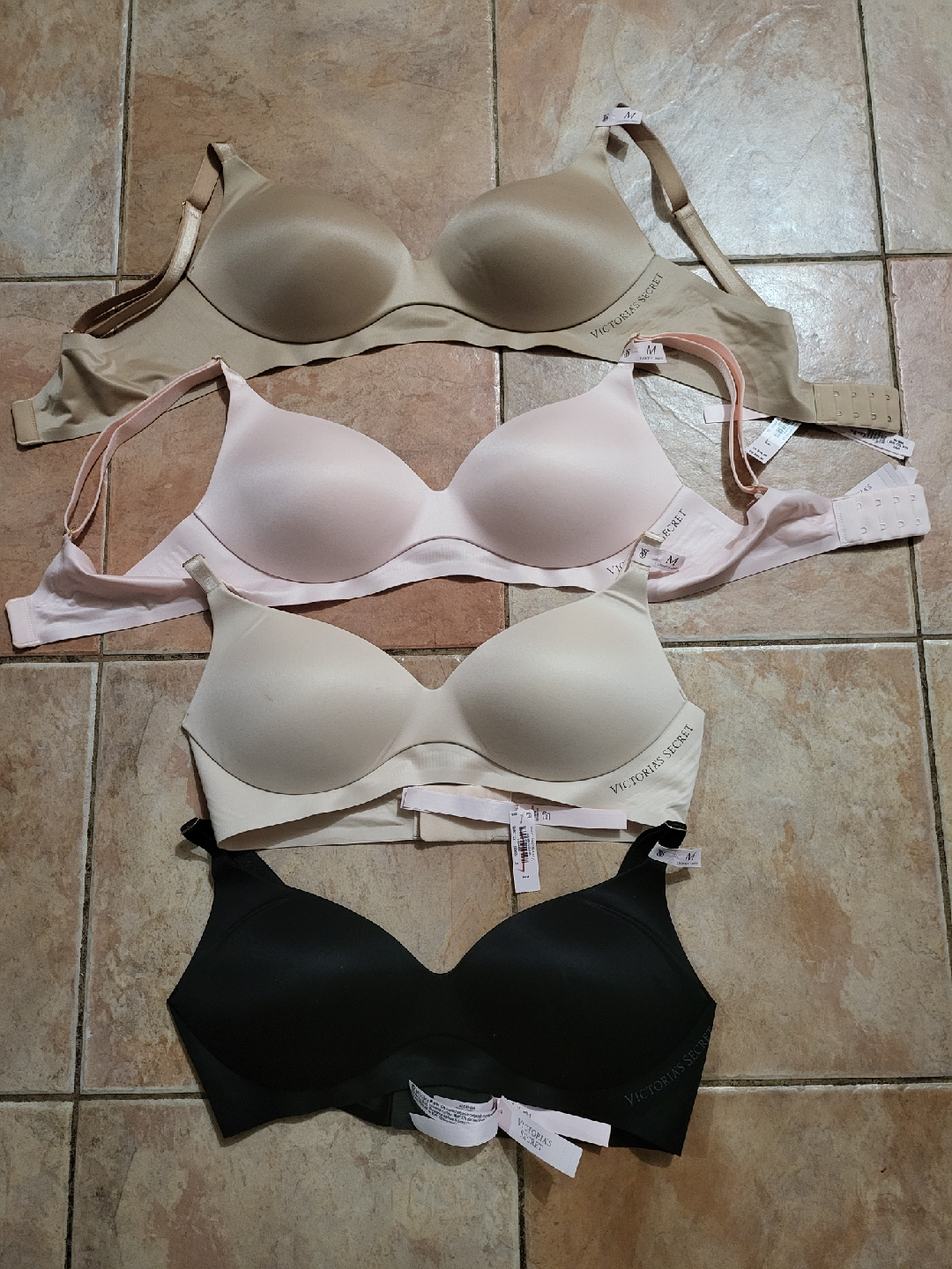 New with tags medium Victoria's Secret bra wireless $30/ each