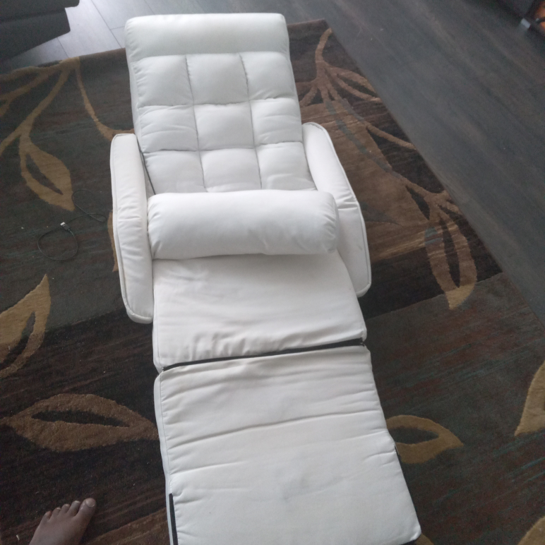Recliner Chair with massager - photo 5