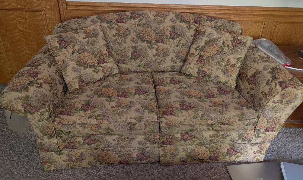 Floral Pattern Loveseat Sofa image indicator(3)