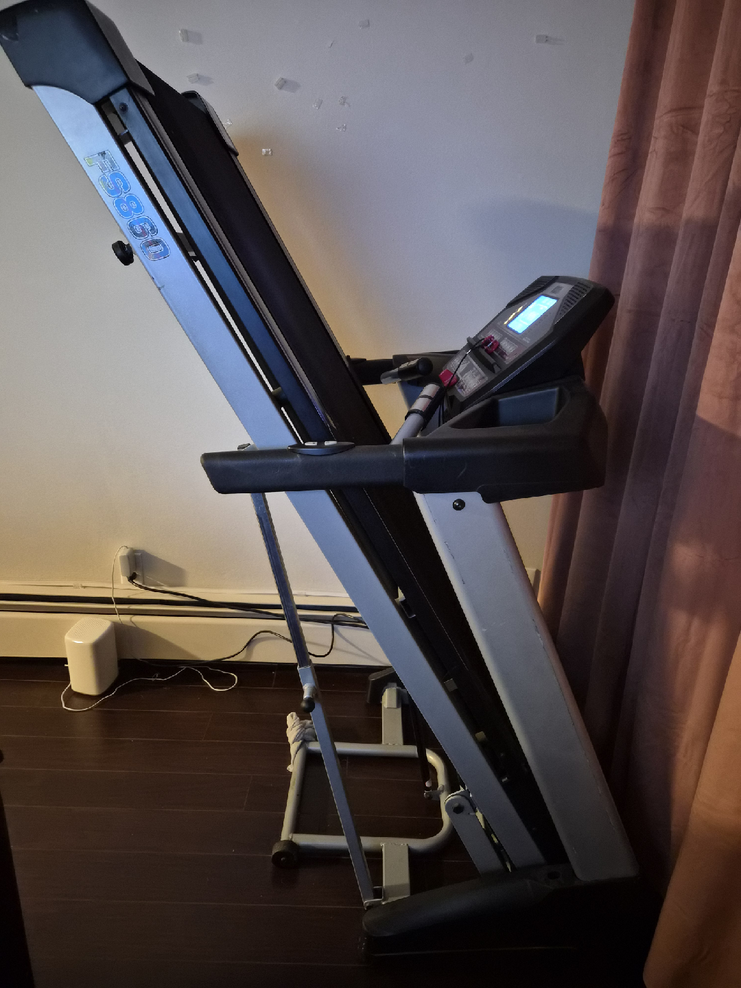FreeSpirit FS860 treadmill, excellent condition, ready to use - photo 4