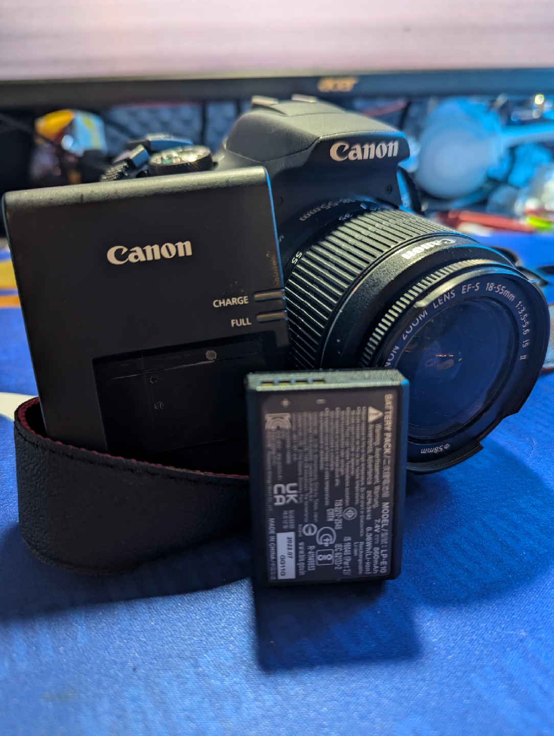 Canon EOS Rebel T7 Camera w/ 18-55mm Lens