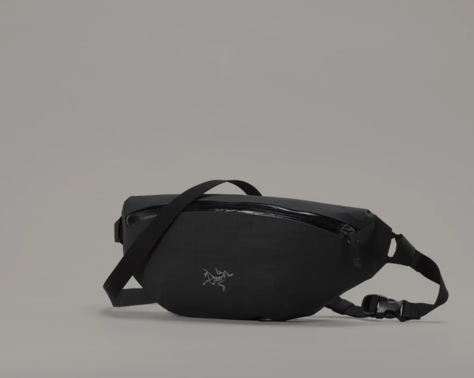 Arc'teryx Granite Crossbody Bag - Black image indicator(3)