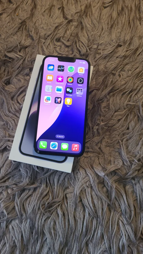 iphone 14 excellent condition thumbnail