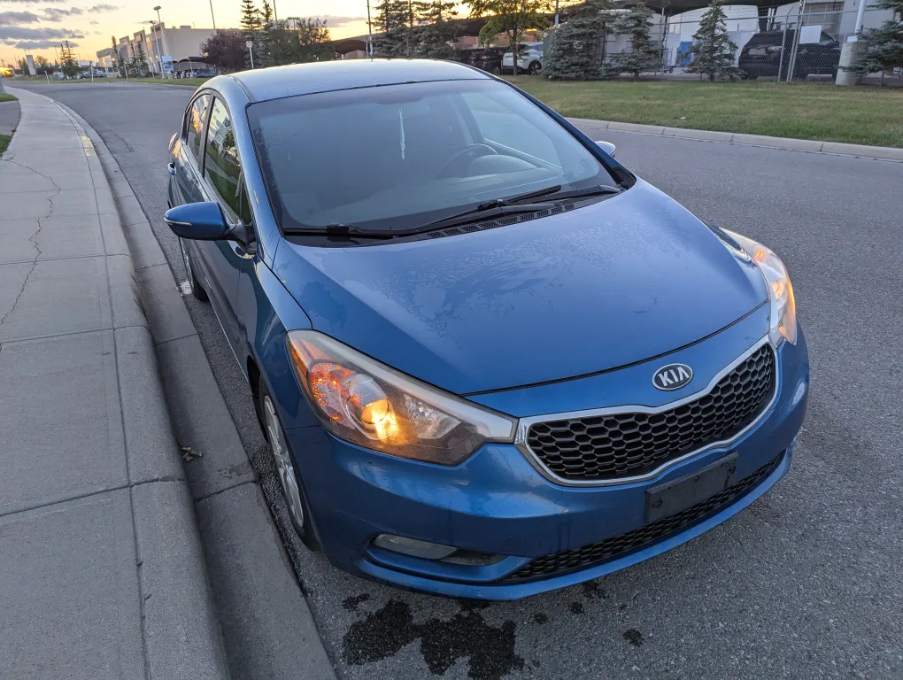 2015 Blue Kia Forte image indicator(7)