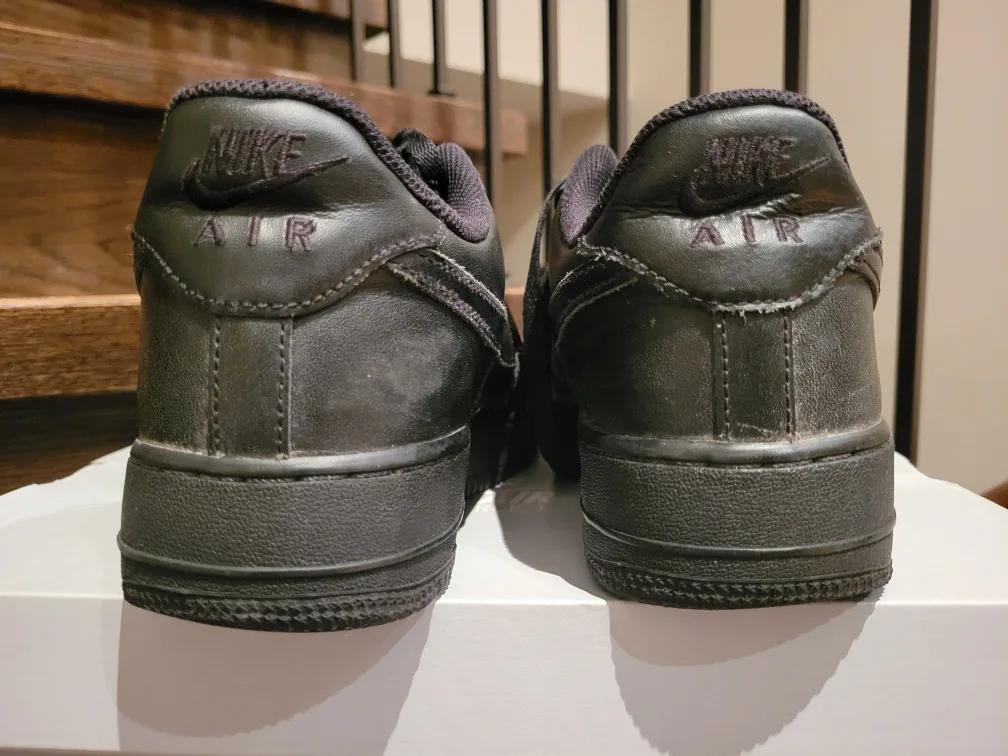 Nike Air Force 1 Low Black image indicator(6)