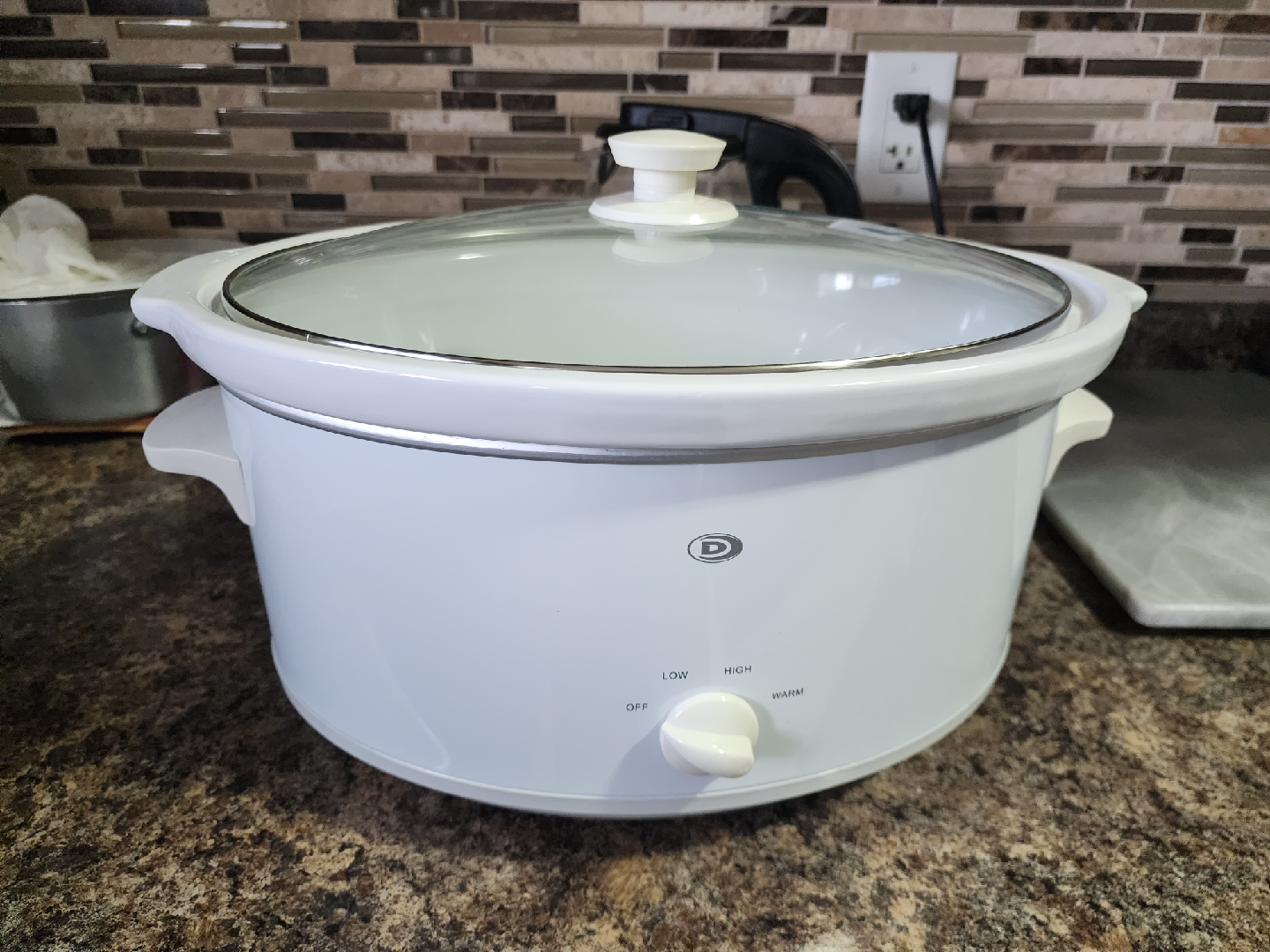 Durabrand NEW 6.5QT SLOW COOKER