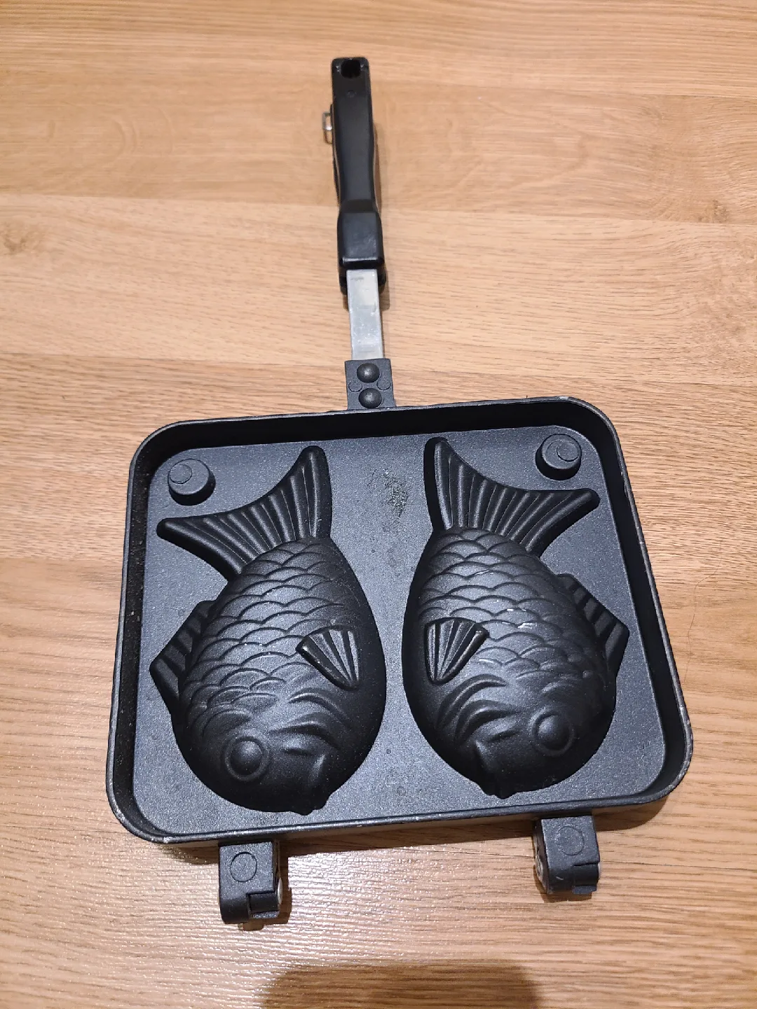Taiyaki Pan - Fish Shaped Cake Maker thumbnail