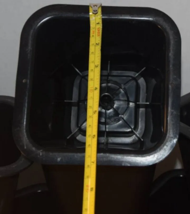 Black Square Plant Pots - Set of 6 image indicator(2)