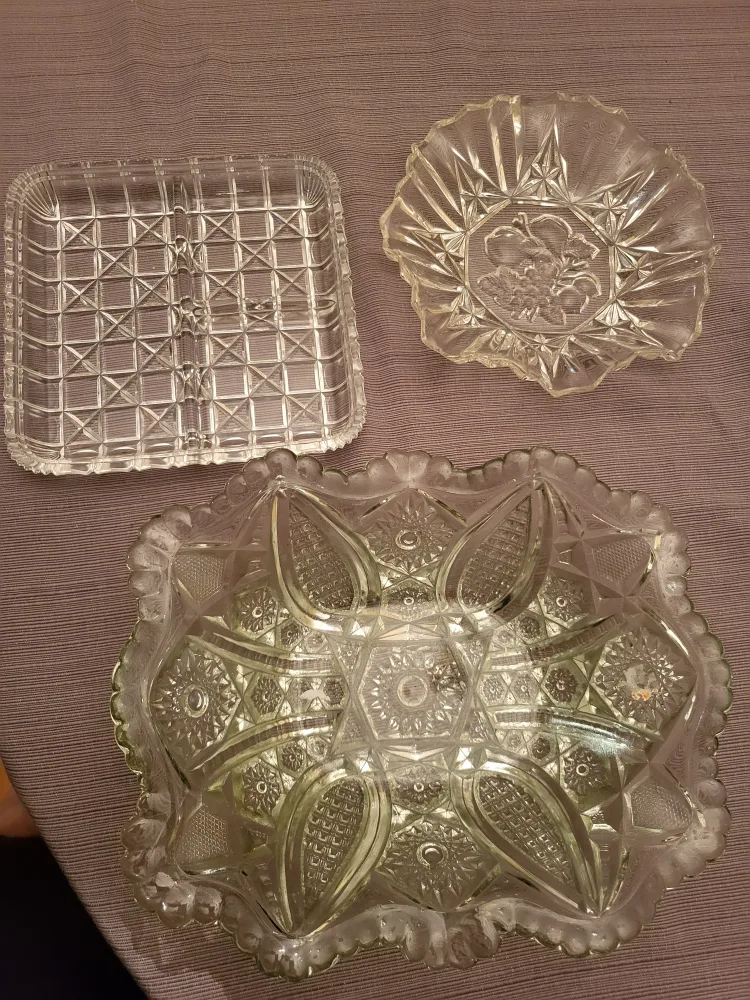 Vintage Clear Glass Serving Dishes Set of 3 thumbnail
