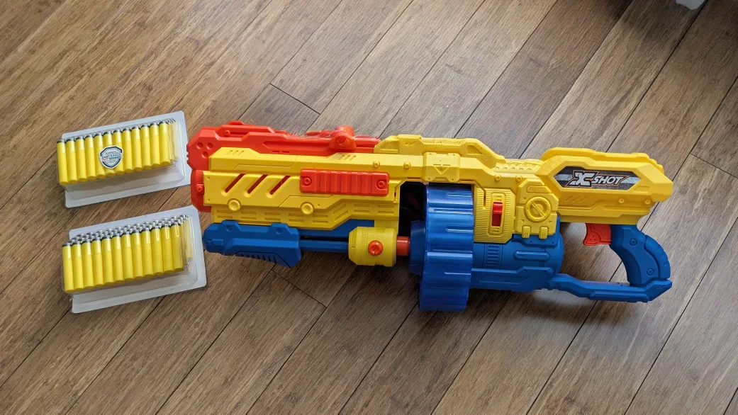 X-Shot Toy Dart Blaster with Additional 96 Darts image indicator(2)