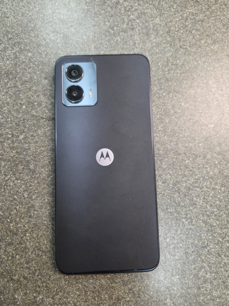 Motorola Moto G 5G 2023 with Otterbox Case - photo 2