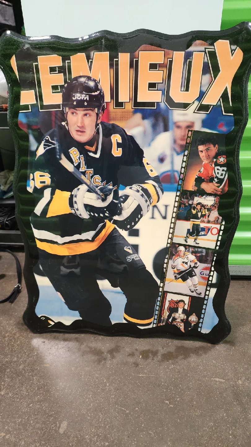 Mario Lemieux Hockey Display thumbnail