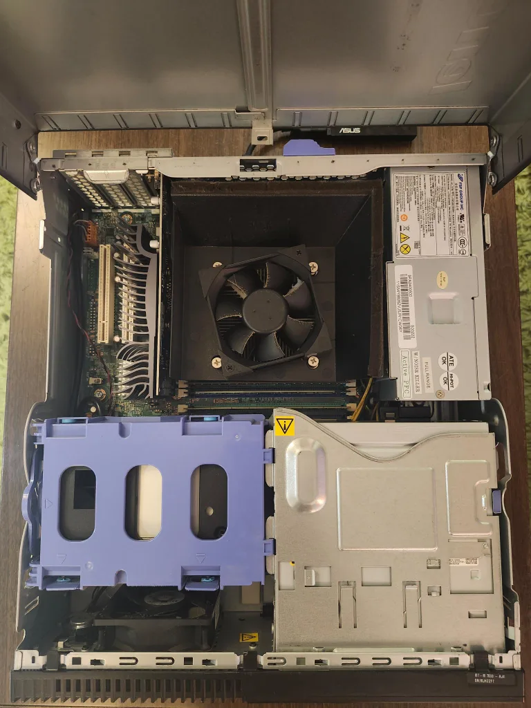 Lenovo ThinkCentre computer (pick-up Warden and Kingston) image indicator(4)