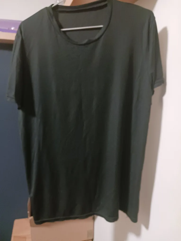 Black T-Shirt thumbnail