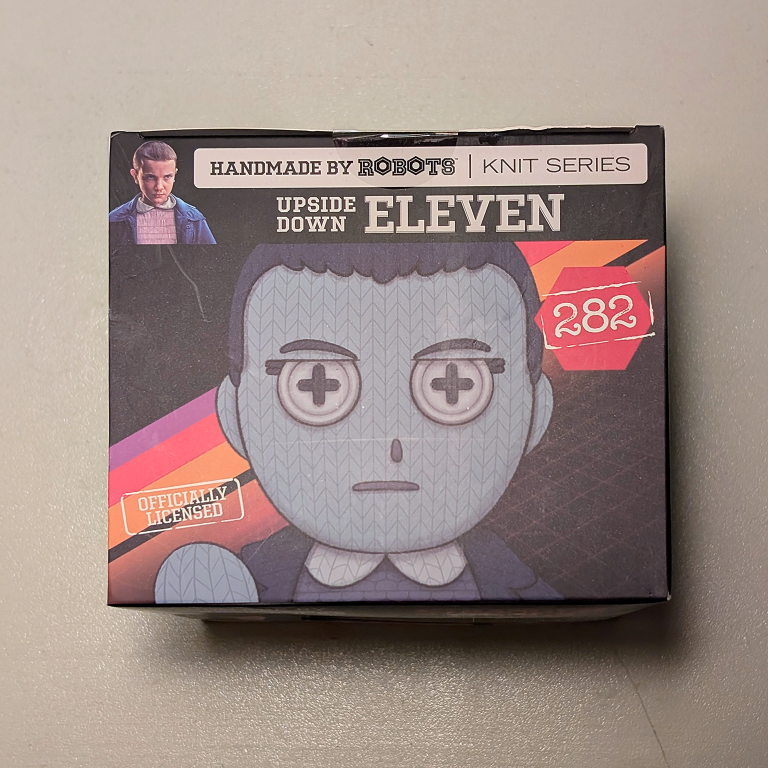 FAN EXPO Exclusive Stranger Things Eleven Figure - photo 3