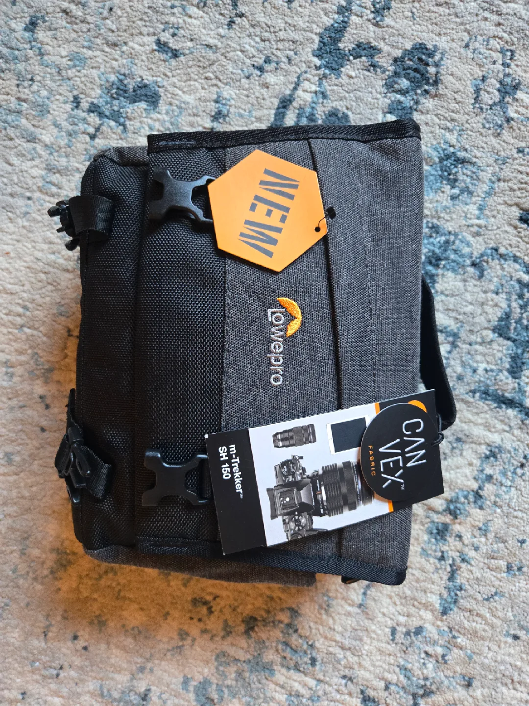 NEW Lowepro M-Trekker SH 150 Camera Bag thumbnail